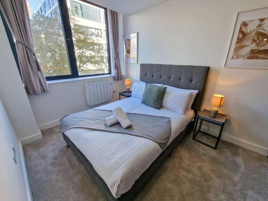 Free Parking: Old Trafford Apartment Manchester Exterior foto
