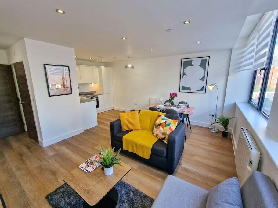 Free Parking: Old Trafford Apartment Manchester Exterior foto
